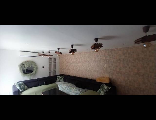 8 BEDROOM HOUSE FOR SALE IN KENSINGTON